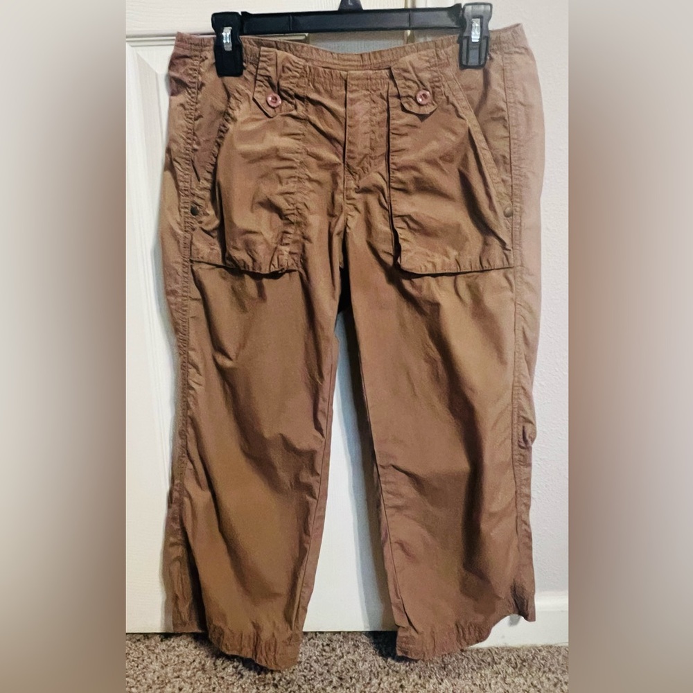 DKNY Women’s Cropped Cargo Pants